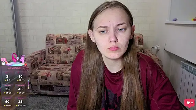 Snapshot of AlisaWyn chatting on 27, 10, 2025 AlisaWyn online show from 27, 10, 2025