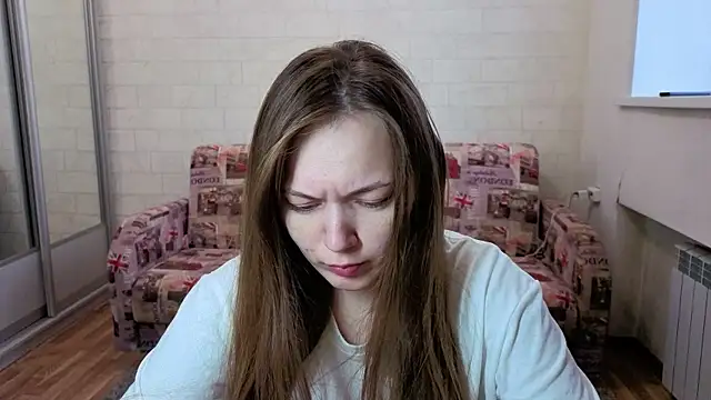 Snapshot of AlisaWyn chatting on 12, 11, 2025 AlisaWyn online show from 12, 11, 2025