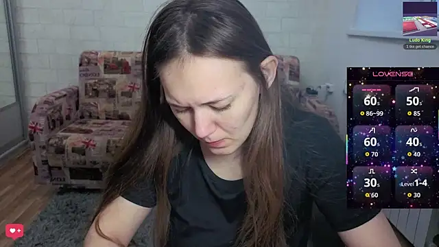 Snapshot of AlisaWyn chatting on 26, 11, 2025 AlisaWyn online show from 26, 11, 2025