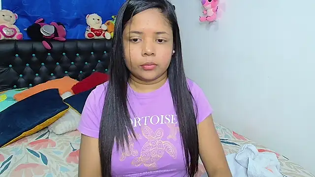 Snapshot of melikaronit2 chatting on 8, 9, 2025 melikaronit2 online show from 8, 9, 2025