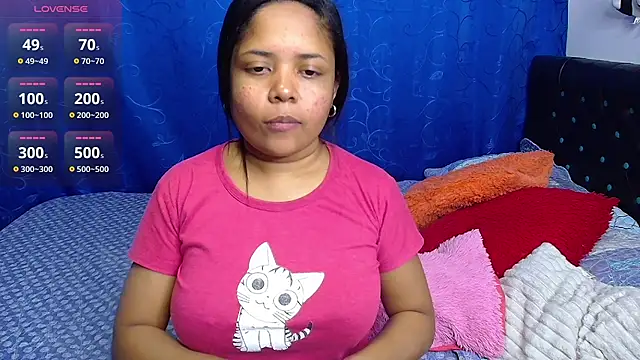 Snapshot of melikaronit2 chatting on 11, 10, 2025 melikaronit2 online show from 11, 10, 2025