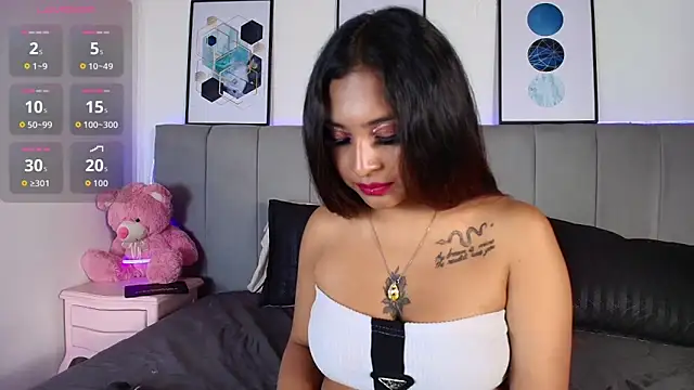 Snapshot of Naiaa_Cruz chatting on 11, 10, 2025 Naiaa Cruz online show from 11, 10, 2025