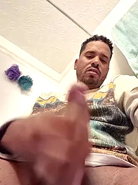 Snapshot of Danypeluche chatting on 1, 11, 2025 Danypeluche online show from 1, 11, 2025