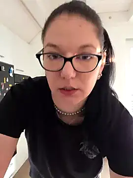 Swiss Lady online show from 28, 9, 2025