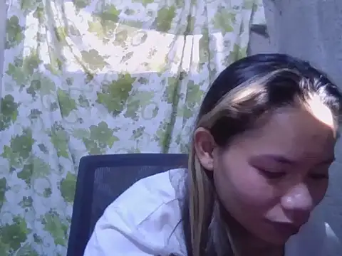 Sweeetgurll online show from 16, 11, 2025