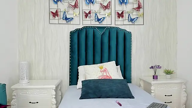 Alison Carde05 online show from 1, 12, 2025