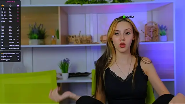 Snapshot of luna_tin chatting on 12, 9, 2025 luna tin online show from 12, 9, 2025