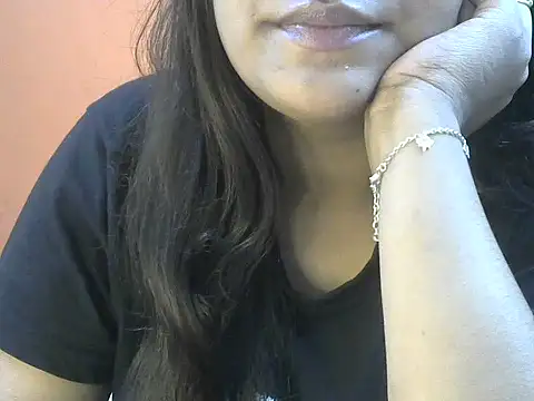 Queenxxx98 online show from 28, 11, 2025