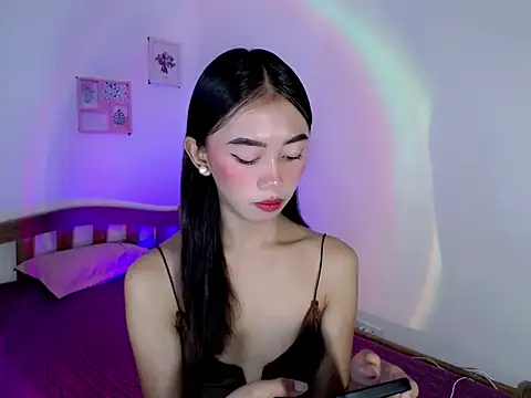 Snapshot of lovely_kiannaHugecock chatting on 11, 4, 2026 lovely kiannaHugecock online show from 11, 4, 2026