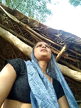 Snapshot of Sapna9685 chatting on 24, 9, 2025 Sapna9685 online show from 24, 9, 2025