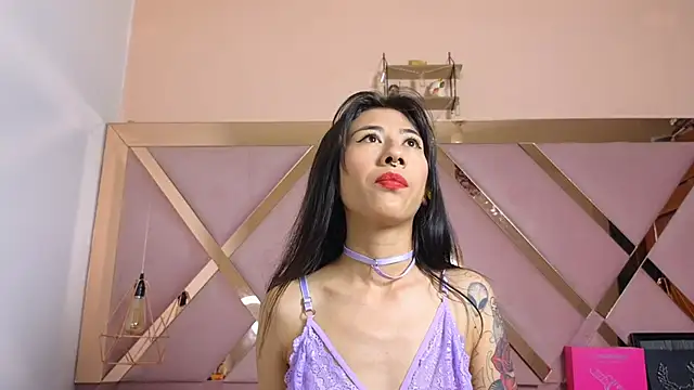 Sophia moo  online show from 19, 2, 2026