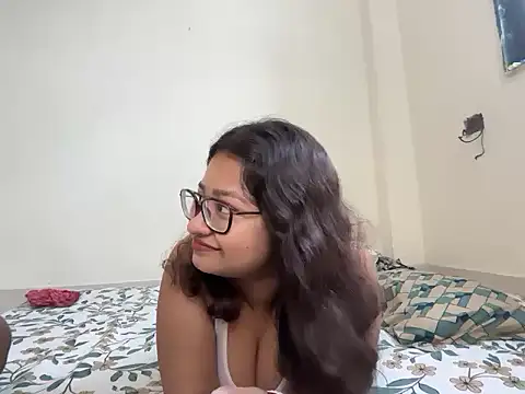 Drizzling Intimecy online show from 23, 9, 2025