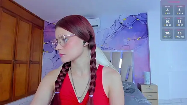 EvaKalifa online show from 10, 9, 2025