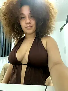 Snapshot of MorganaBelc chatting on 3, 11, 2025 MorganaBelc online show from 3, 11, 2025