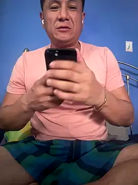 Snapshot of stevo170t chatting on 19, 10, 2025 stevo170t online show from 19, 10, 2025