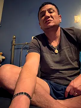 Snapshot of stevo170t chatting on 1, 12, 2025 stevo170t online show from 1, 12, 2025