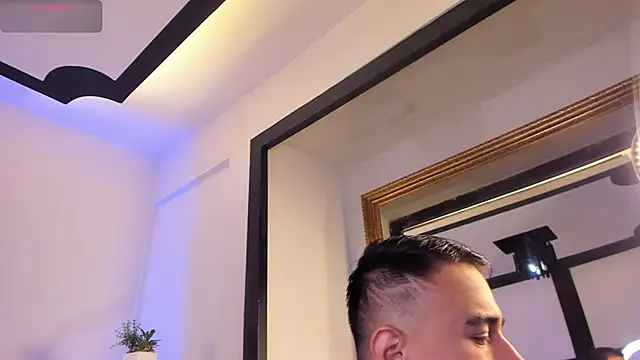 LiamDeep online show from 4, 12, 2025