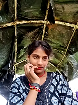 Snapshot of Jyoti_thakurr chatting on 11, 9, 2025 Jyoti thakurr online show from 11, 9, 2025