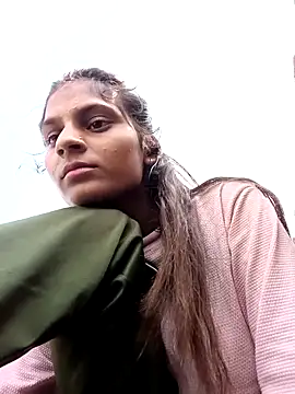 Snapshot of Jyoti_thakurr chatting on 15, 9, 2025 Jyoti thakurr online show from 15, 9, 2025