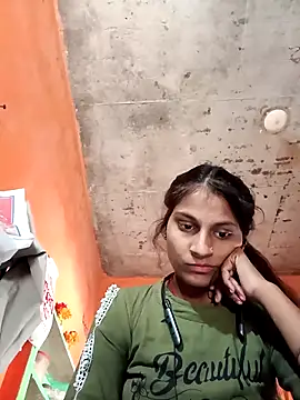 Snapshot of Jyoti_thakurr chatting on 3, 11, 2025 Jyoti thakurr online show from 3, 11, 2025