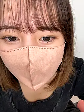 Snapshot of CocoaMilk18 chatting on 12, 9, 2025 CocoaMilk18 online show from 12, 9, 2025