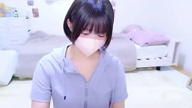 Hinata Sun online show from 19, 5, 2026