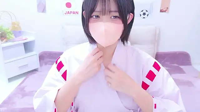 Snapshot of Hinata_Sun chatting on 12, 7, 2026 Hinata Sun online show from 12, 7, 2026