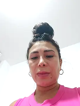 mia mancinii online show from 28, 10, 2025