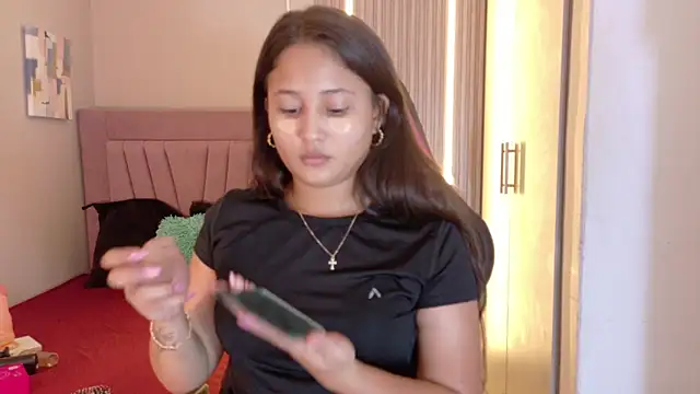 Laly Cherry  online show from 22, 11, 2025