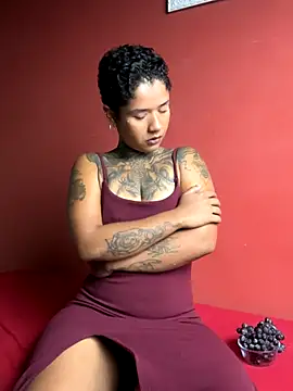 Snapshot of xbigpeach chatting on 9, 10, 2025 xbigpeach online show from 9, 10, 2025