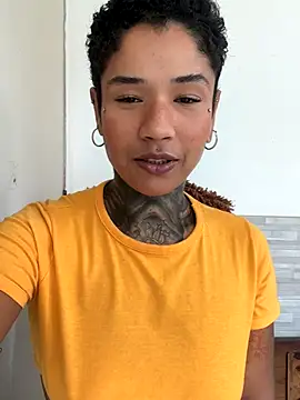 Snapshot of xbigpeach chatting on 12, 10, 2025 xbigpeach online show from 12, 10, 2025