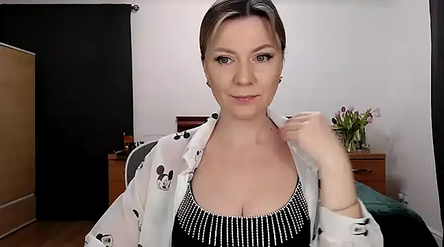 ParadiseAlina online show from 20, 1, 2025