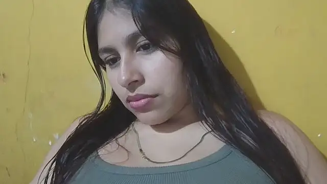 Snapshot of zairabreze chatting on 25, 9, 2025 zairabreze online show from 25, 9, 2025