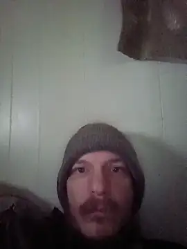 Poundtown1226 online show from 9, 2, 2026