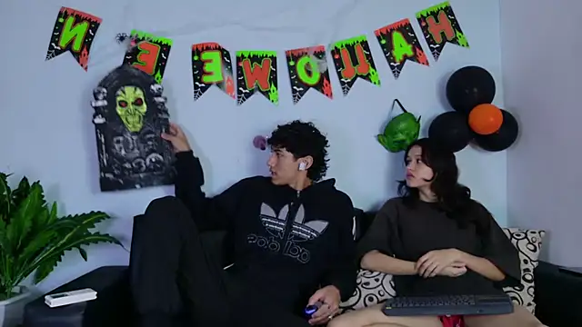 Laura and Kevin online show from 7, 10, 2025