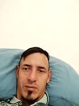 Snapshot of JuanD_vero chatting on 27, 11, 2025 JuanD vero online show from 27, 11, 2025