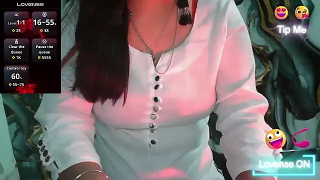 Snapshot of Dream_Kavya chatting on 22, 10, 2025 Dream Kavya online show from 22, 10, 2025