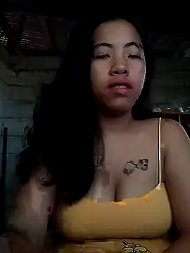 Snapshot of Yapsyxx chatting on 23, 10, 2025 Yapsyxx online show from 23, 10, 2025