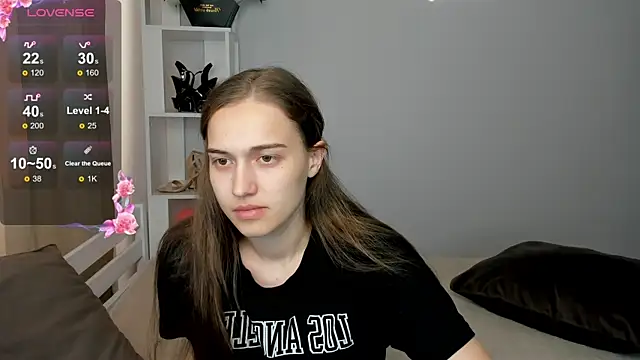 Alisa  Kelly online show from 9, 9, 2025