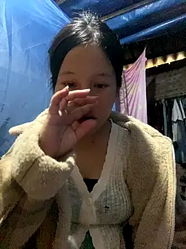 Snapshot of O_o_UwU_o_O chatting on 3, 11, 2025 O o UwU o O online show from 3, 11, 2025