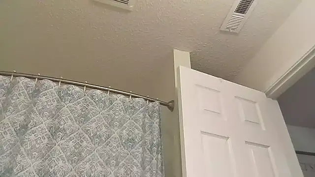 sexybigdick04 online show from 27, 3, 2026