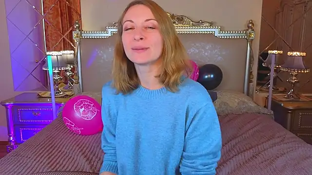 Snapshot of Katherine_Loveau chatting on 26, 9, 2025 Katherine Loveau online show from 26, 9, 2025
