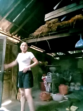 ngan-cute online show from 11, 10, 2025