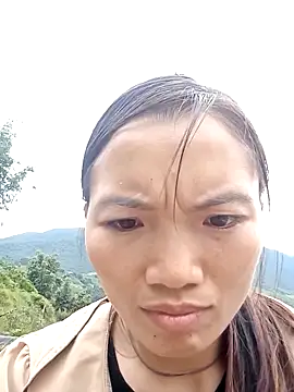 ngan-cute online show from 21, 10, 2025