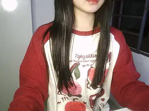 Snapshot of Annabelle-e chatting on 3, 11, 2025 Annabelle-e online show from 3, 11, 2025