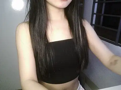 Snapshot of Annabelle-e chatting on 11, 11, 2025 Annabelle-e online show from 11, 11, 2025