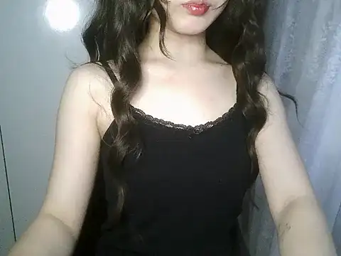Snapshot of Annabelle-e chatting on 24, 5, 2026 Annabelle-e online show from 24, 5, 2026