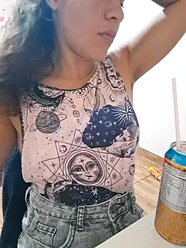 euahotmarii20 online show from 17, 11, 2025