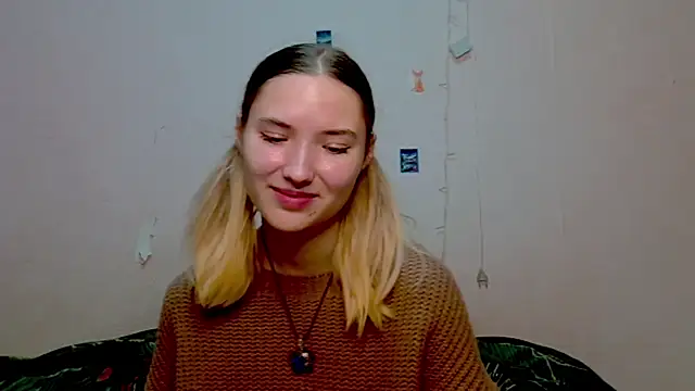  kikiclark   online show from 8, 10, 2025