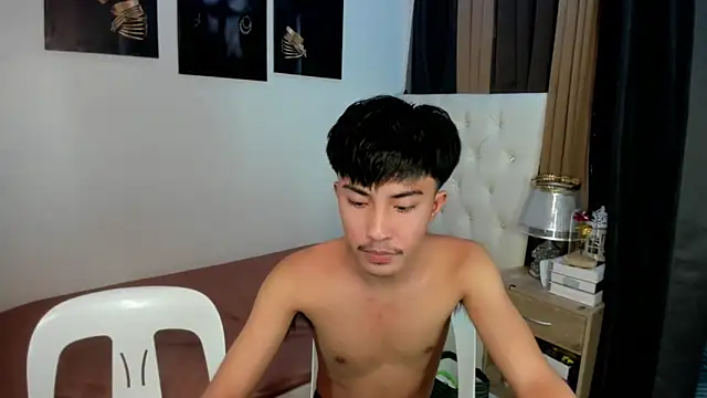 Snapshot of xxxhugecocktwinkxxx chatting on 27, 11, 2025 xxxhugecocktwinkxxx online show from 27, 11, 2025